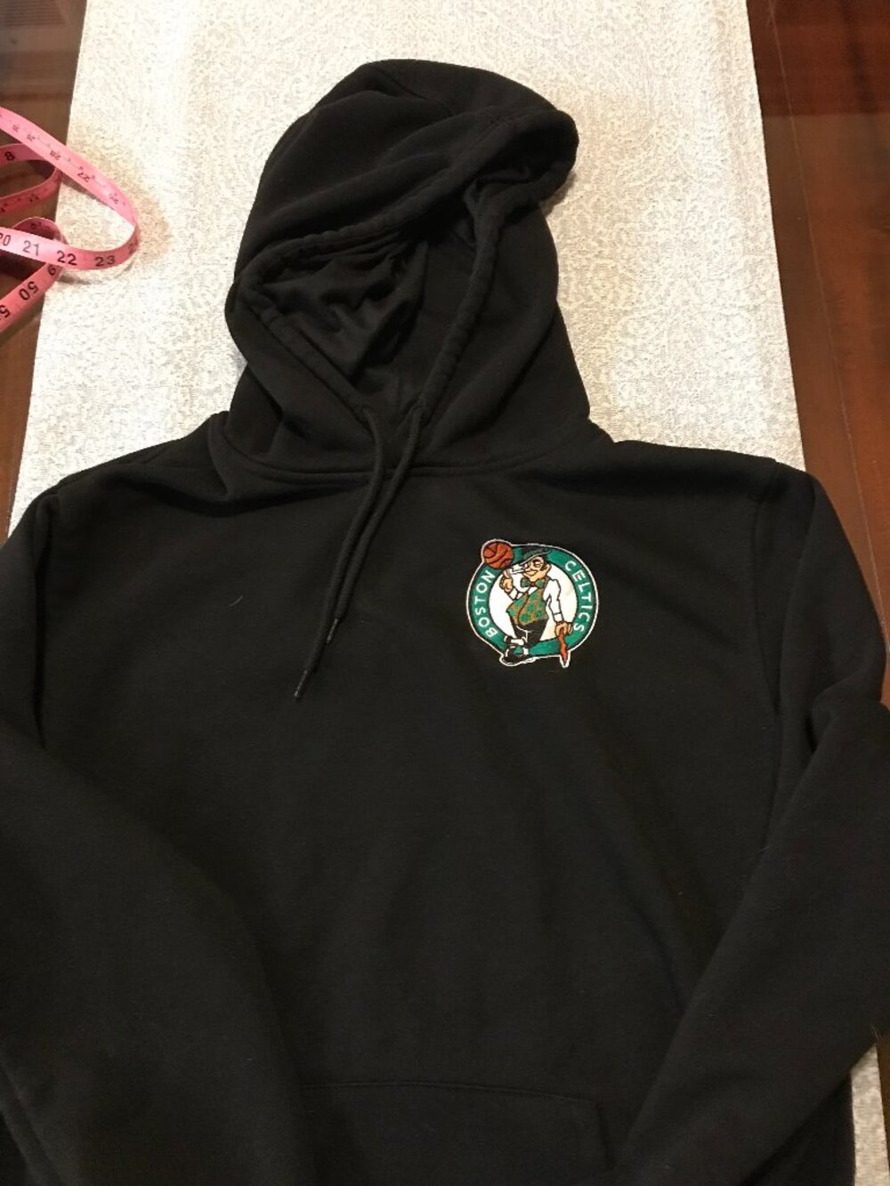 UNK NBA Boston Celtics Chenille Embroidered Pullover Hoodie Black Adult Small